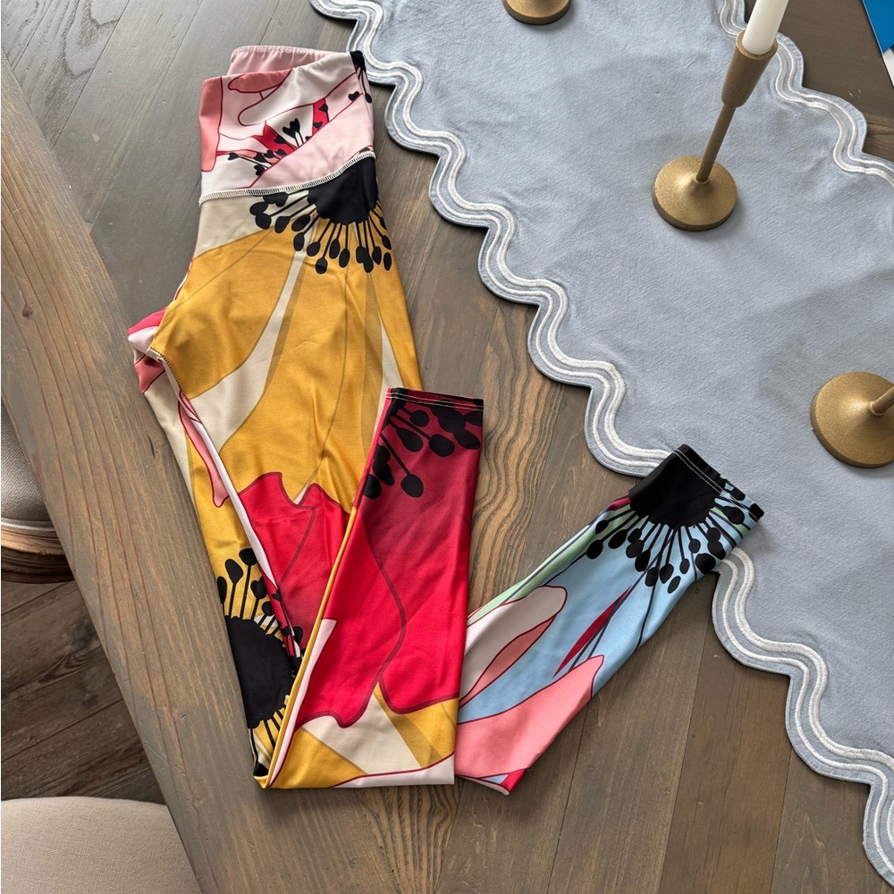Onzie High Rise Flower Child Leggings